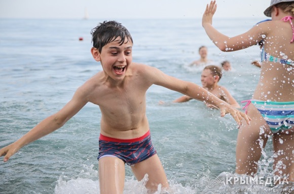 У берегов Крыма море прогрелось до +27 градусов