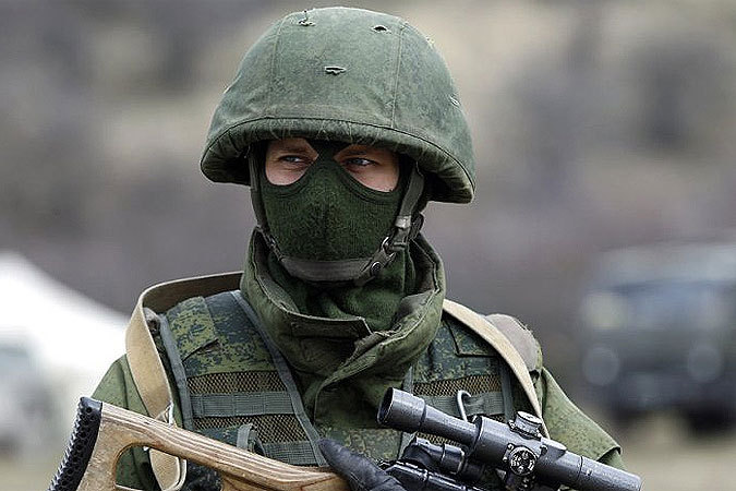 Десантники из Оренбурга охраняют тяжелое оружие боевиков