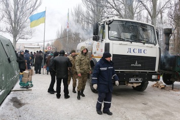 В районе старой Авдеевки возобновились обстрелы, - волонтер