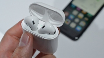 Apple обновила прошивку AirPods до версии 3.5.1