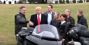 Дональд Трамп встретился с руководством Harley-Davidson (видео)