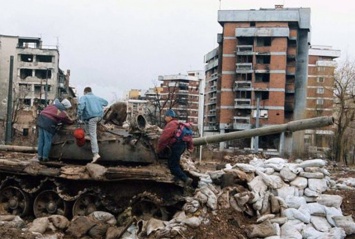 Авдеевка-2017 vs Сараево-1992: Похожие истории, разная реакция Запада
