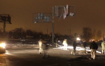 На месте взрыва в Донецке засняли огонь из Градов