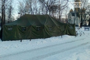 В палатку обогрева возле покровского кинотеатра "Мир" пришли всего 40 человек