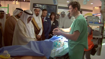 В Дубае медиков учили печатать... чтобы лечить | Euronews