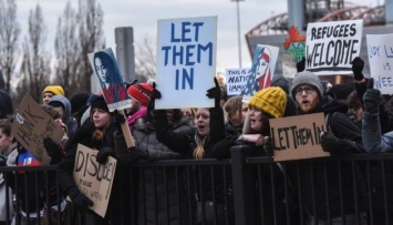Канадские университеты призывают Трампа отменить новые миграционные запреты
