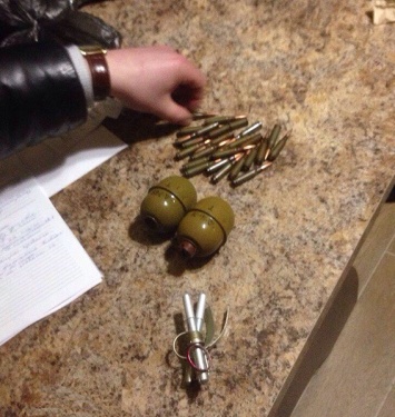 В Виннице капитан полиции прятал гранаты, вывезенные из зоны АТО