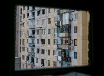 Раненый в Авдеевке британский фотограф рассказал о прилетевшей в окно ракете и потере подруги