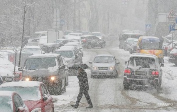 Киев в пробках, 17 ДТП за утро