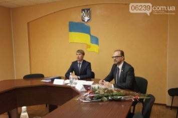 Голова Мирнограда и руководители отделов провели совещание