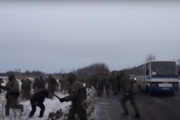 Драка на блокаде. Избиение активистов и удар в лицо Аброськину (ФОТО+ВИДЕО)