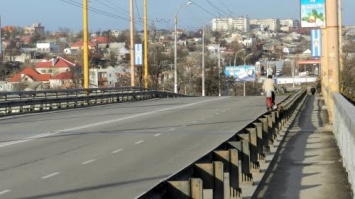 Судьбу херсонского моста на Остров должно решить министерство инфраструктуры Украины