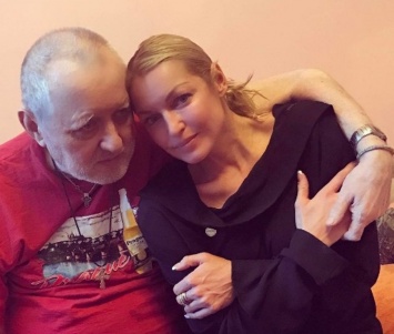 Анастасия Волочкова выложила фото со своим отцом