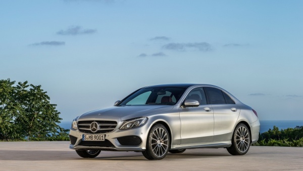 Mercedes расширил выбор полноприводных С-классов