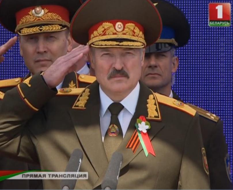 Лукашенко: Украина сама "подставилась" России