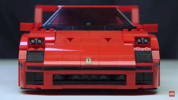 Lego показали свой Ferrari F40