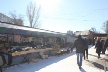 Проверка рынка "Кировский" в Мариуполе завершилась скандалом (ФОТО)