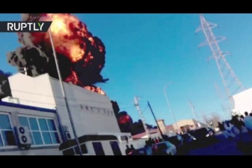 Мощный взрыв и масштабный пожар на химзаводе в Валенсии (Видео)