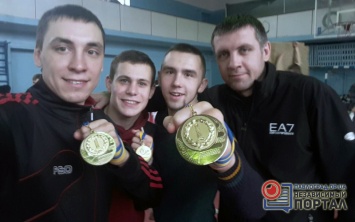 Кикбоксеры привезли в Павлоград три золотых медали