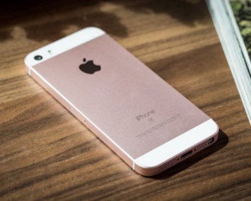 IPhone SE признал лучшим смартфоном Apple в соотношении цены и автономности