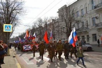 В Симферополе 23 февраля отметят показом военной техники и концертом