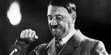 Австрийские власти обеспокоены появлением двойника Гитлера в его родном городе