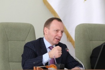 Владислав Атрошенко призвал правоохранителей активнее собирать налоги