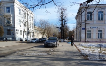 Плевать на всех - паркуюсь, где хочу