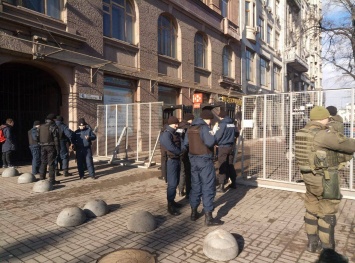 Радикалы собрались на Майдане. Обещают скорый конец карьеры Порошенко