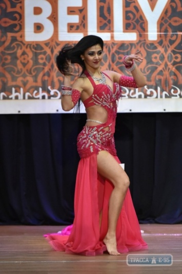 Жительница Измаила победила во всеукраинском чемпионате по восточным танцам