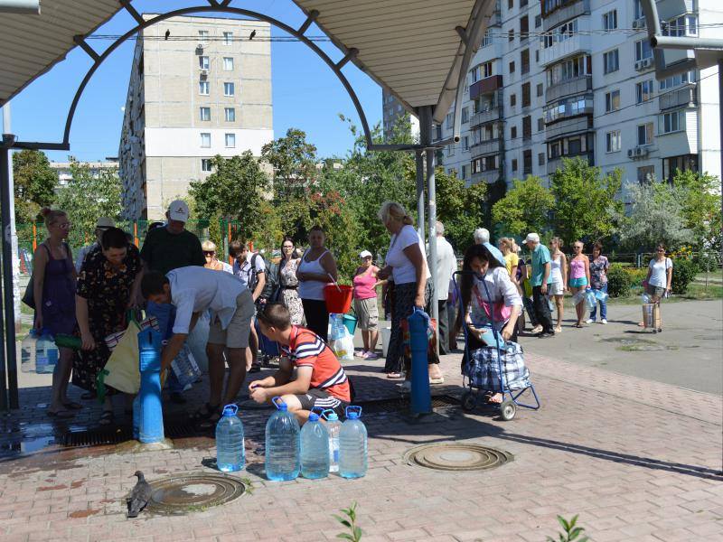 Водный коллапс на Оболони: киевляне могут требовать компенсацию