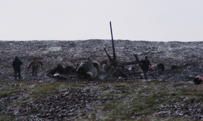 На месте катастрофы вертолета Ми-8 обнаружены останки 10 погибших