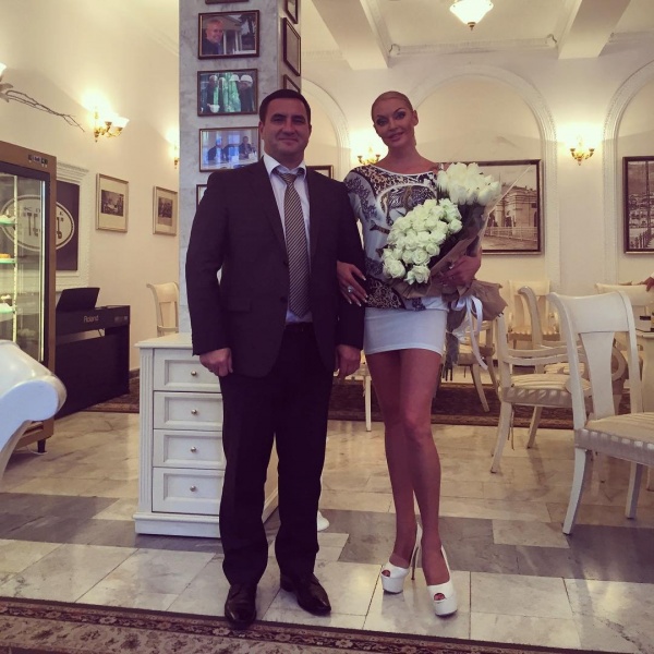 Волочкова в Крыму встретилась с главой Ялты