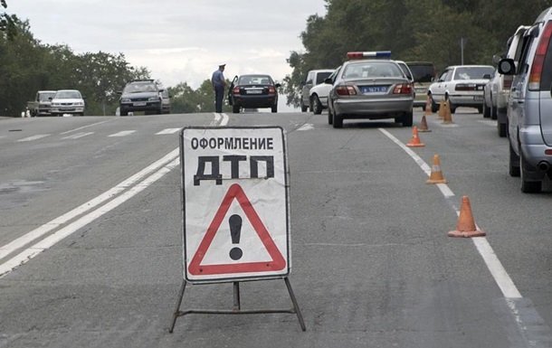 На Донбассе военный ЗИЛ переехал подростка