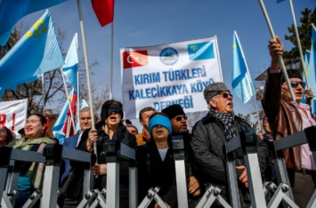 В Турции прошла акция против присоединения Крыма к России