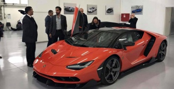 Первый пошел: Шэйх из ОАЭ получил первый экземпляр Lamborghini Centenario