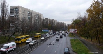 Весной и летом на улице Елены Телиги в Киеве будут пробки - «Киевавтодор»