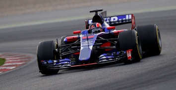 Formula-1: Валттери Боттас уверено лидирует на тестах в Барселоне