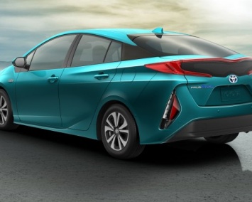 Toyota Prius получит электрокрышу