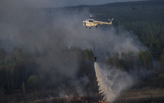 Под Чернобылем продолжают тушить пожар