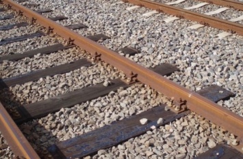 «Укрзализныця»: В Ровненской области добытчики янтаря повредили железнодорожную колею