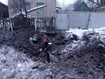 Боевики только что обстреляли Авдеевку, есть попадание в пятиэтажку - П. Жебривский