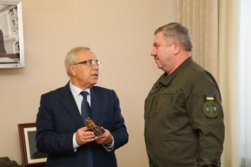 Командующий Нацгвардии Украины встретился с мэром Кривого Рога и поблагодарил его за поддержку (ФОТО)
