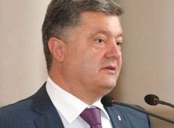 Порошенко призывает восстановить производство легкобронированной техники на ХТЗ