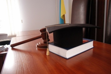 В 200 судах Украины и апелляционных судах осталось менее половины судей - глава ВККС