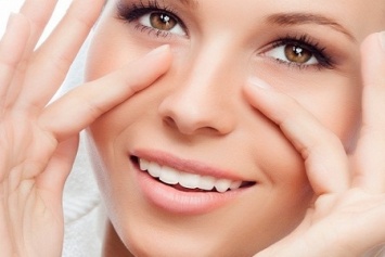 95 процентов женщин не знают об этом: вот как правильно ухаживать за кожей вокруг глаз