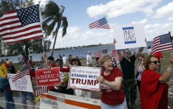 В США произошли столкновения между сторонниками и противниками Трампа