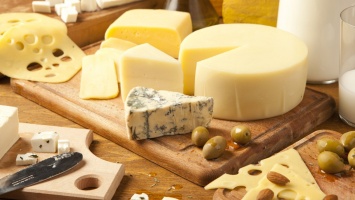 Ученые предупреждают об опасном свойстве сыра