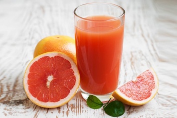 Грейпфрутовый сок в сочетании с медикаментами смертельно опасен