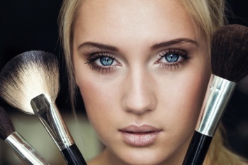 Трендовый макияж в пастельных тонах: как выбрать тени по цвету глаз